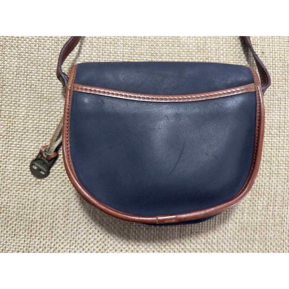 Vintage Timberland Leather Flap Crossbody Black Saddle Bag Brass Purse USA